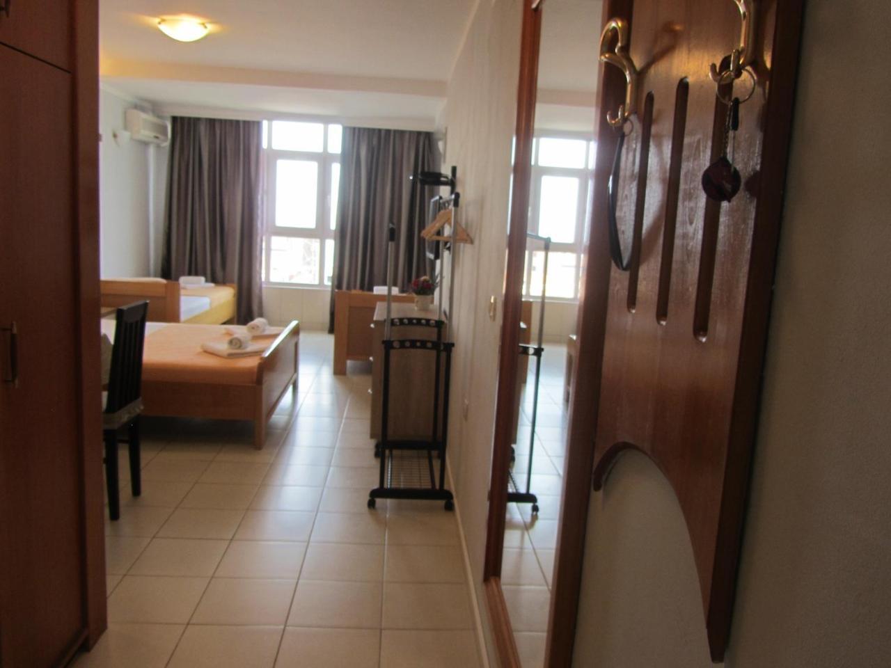 Cernogoriya Voyage Apartman Rafajlovići Kültér fotó